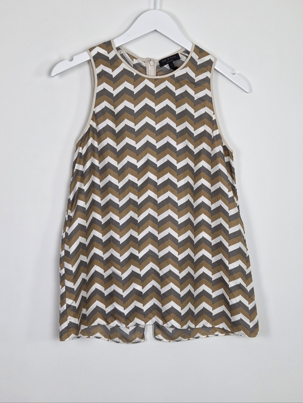 Rag & Bone Gray 100% Silk Sleeveless Camel Combo Chevron Top Size Small
